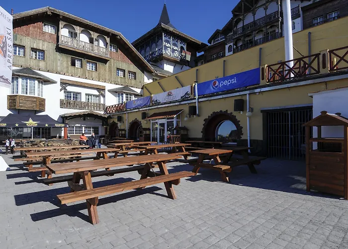 Cheap hotel: Hotel Ghm Monachil