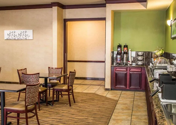 Sleep Inn & Suites At Six Flags