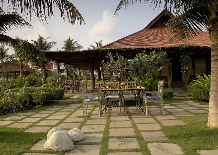 Hotel with Tennis: The Park Visakhapatnam