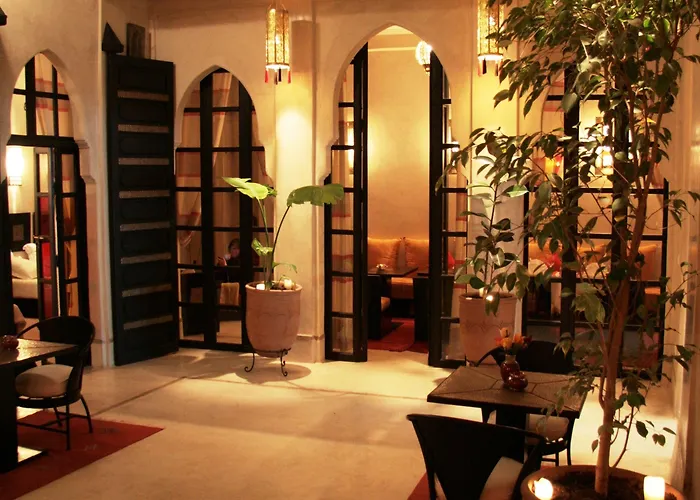 Hotel con piscina: Riad Diana