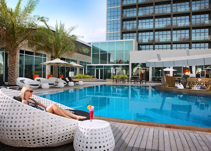 Hotel romântico: Yas Plaza Marina By Ihg
