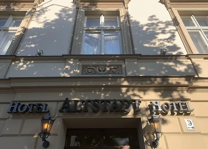 Cheap hotel: Altstadt Hotel