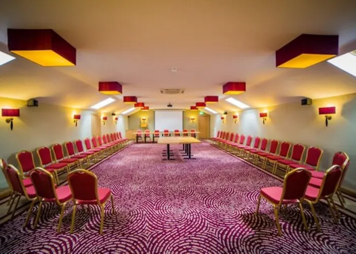 Curran Court Hotel
