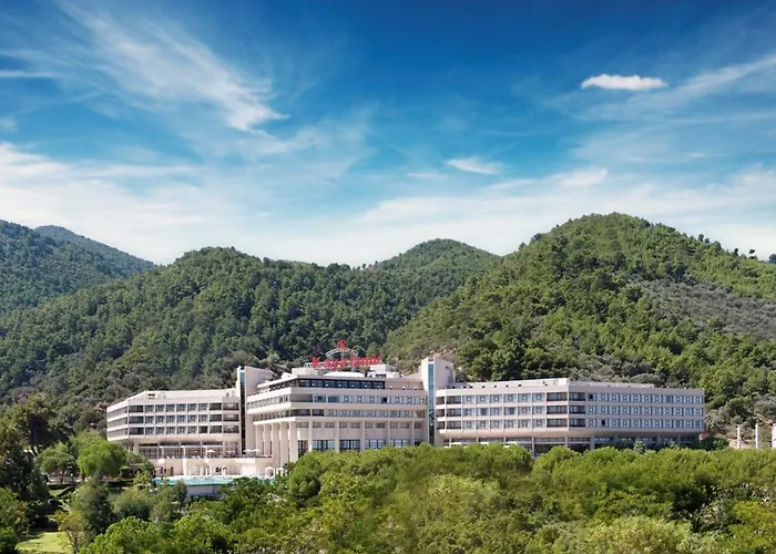 Hotel with Tennis: Kaya Izmir Thermal & Convention