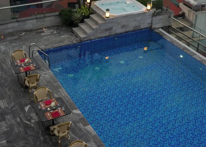 Hôtel accueillant les animaux: Le Jardin Hotel Haute Couture