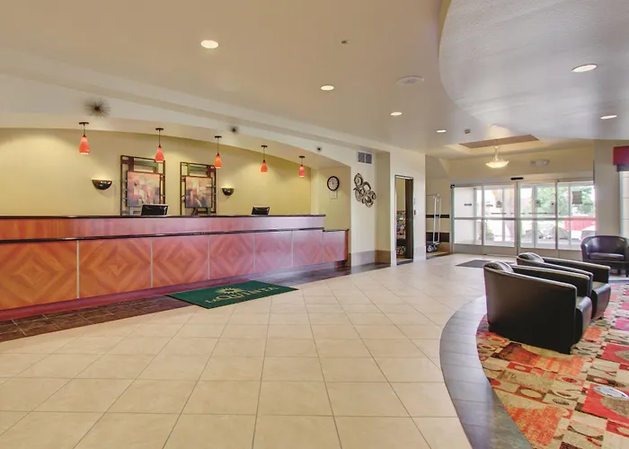 Pet Friendly hotel: La Quinta By Wyndham Denver Gateway Park