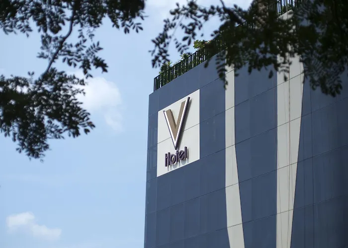 Hotel near College: V Hotel Lavender