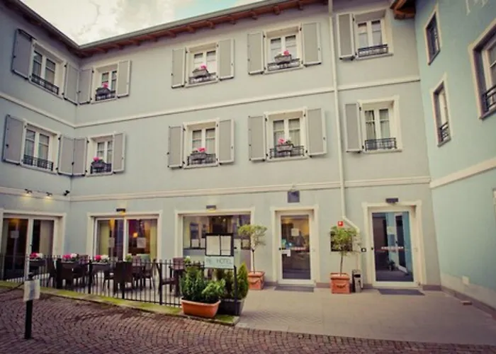 Pet Friendly hotel: Hotel Lago Di Como