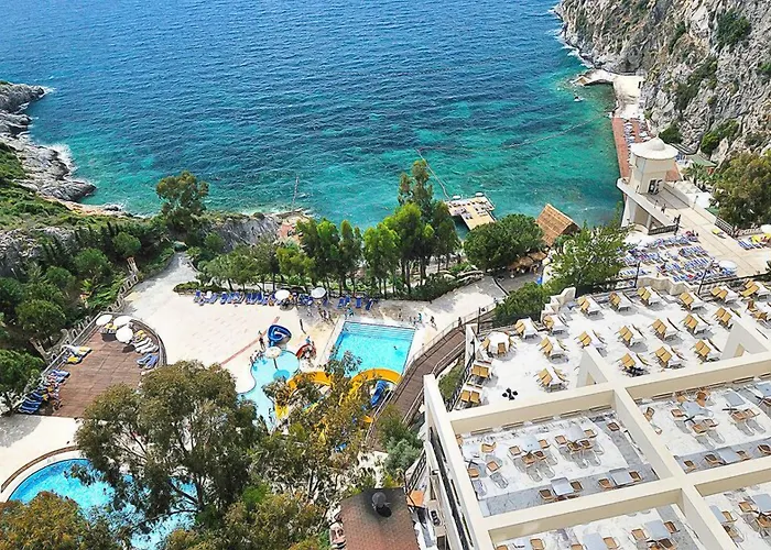 Alkoclar Adakule Hotel