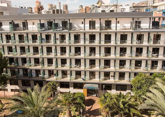 Hotel Con Piscina Melina