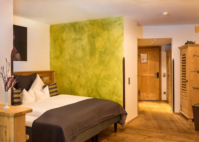 Jacuzzi hotel: Raffl'S St. Antoner Hof