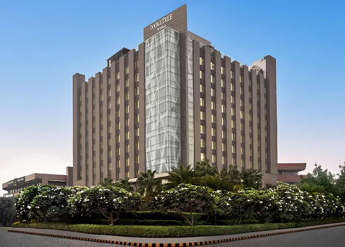 5 star hotels Doubletree By Hilton Gurugram Baani Square