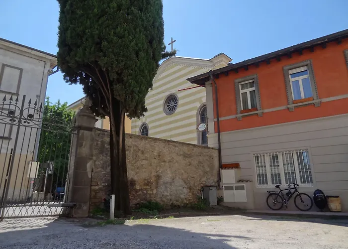Hotel cerca del colegio: Prenditempo