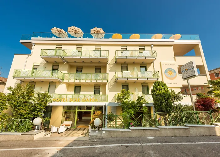 Resort: Sky Pool Hotel Sole Garda