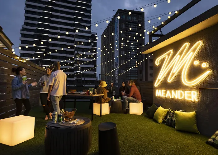 Hotel near College: Meander Taipei