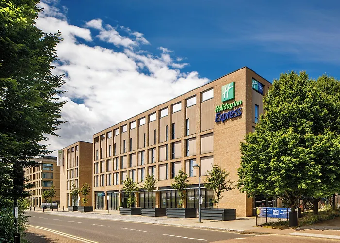  Holiday Inn Express London - Excel By Ihg