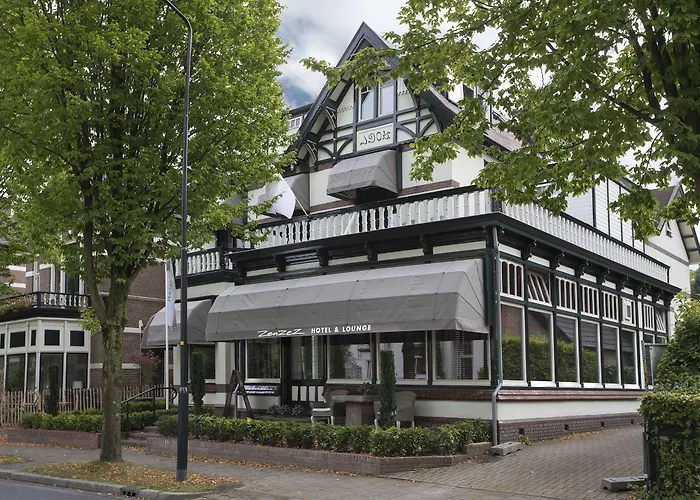 Zenzez Hotel & Lounge
