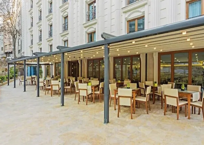Jacuzzi-Hotel: Lausos Palace Hotel Sisli