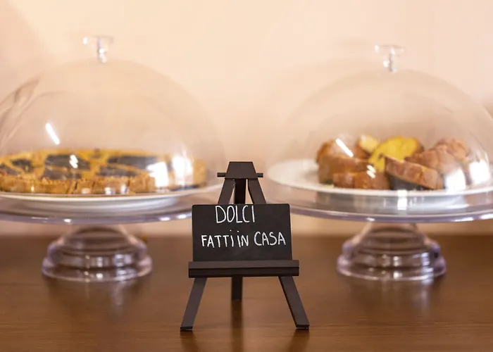 Hotel con piscina: Catignano Hotel