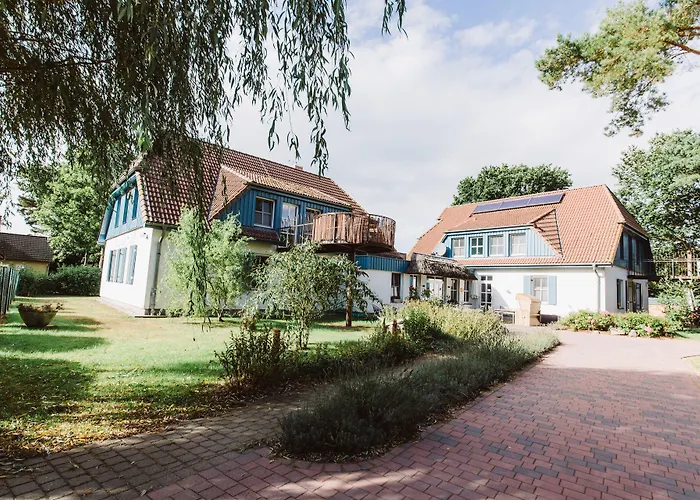 Ferienvermietung: Haus Am Schilf