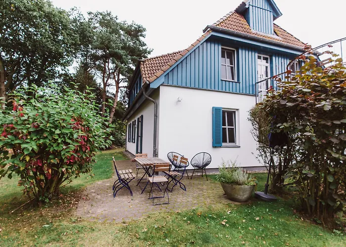 Ferienvermietung: Haus Am Schilf