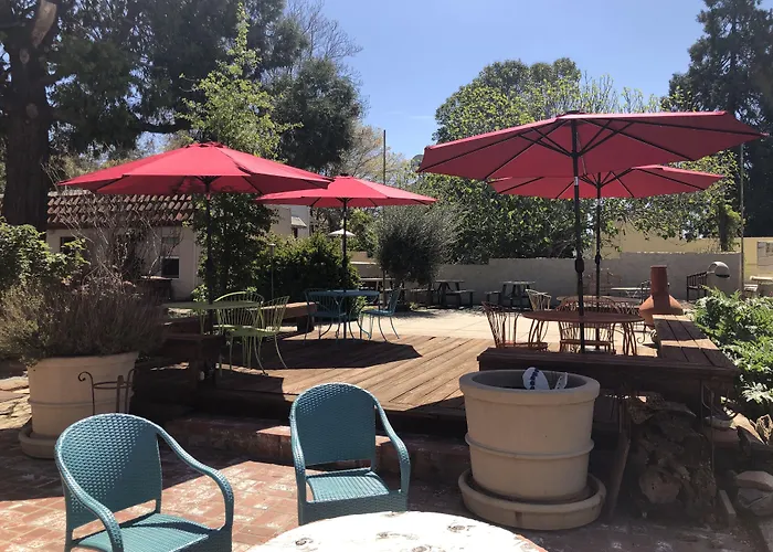 3 star hotel: River Rock Inn