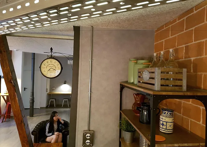 Hostel: Far Home Atocha