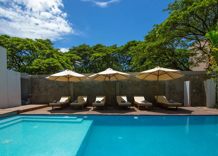 Hotels With Four Stars Apsara Residence