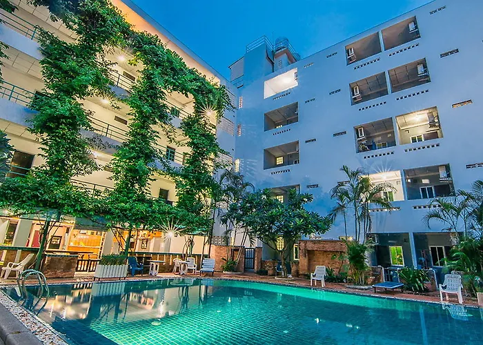 3 star hotel: 