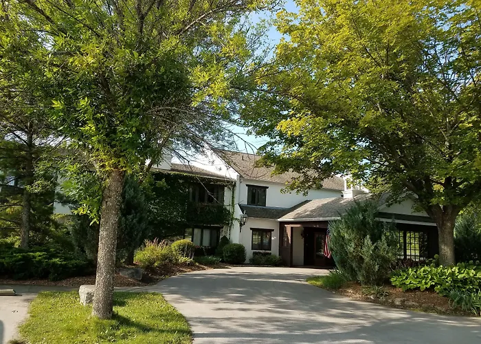 Settlement Courtyard Inn & Lavender Spa