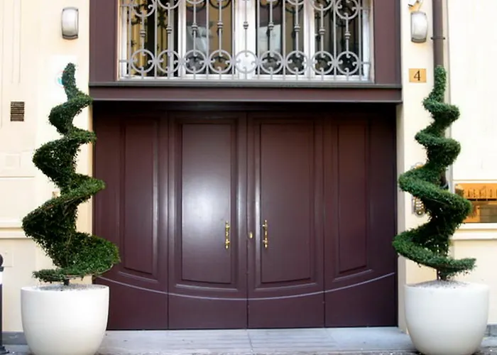 Hotel near College: Il Castello Hostel Boutique