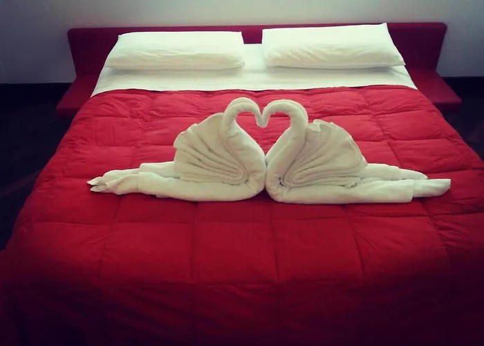 Hotel near College: Il Castello Hostel Boutique