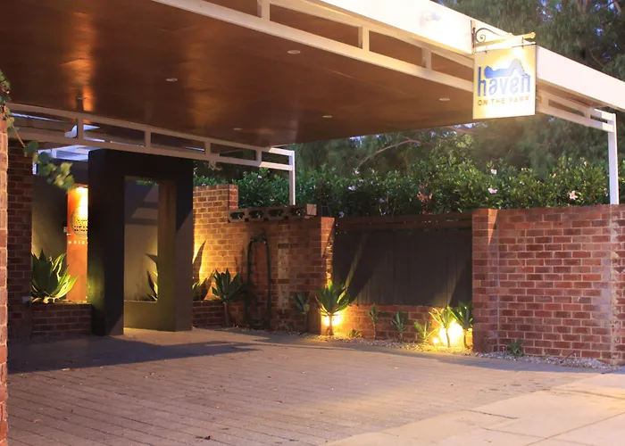 5 star hotel: Haven On The Park