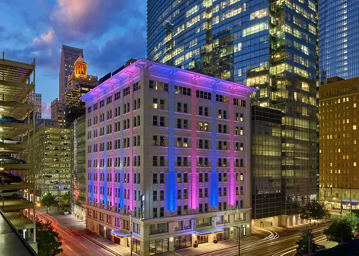 Resort: Aloft Houston Downtown