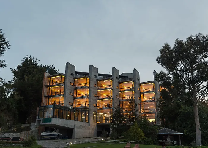 Hotel Awa