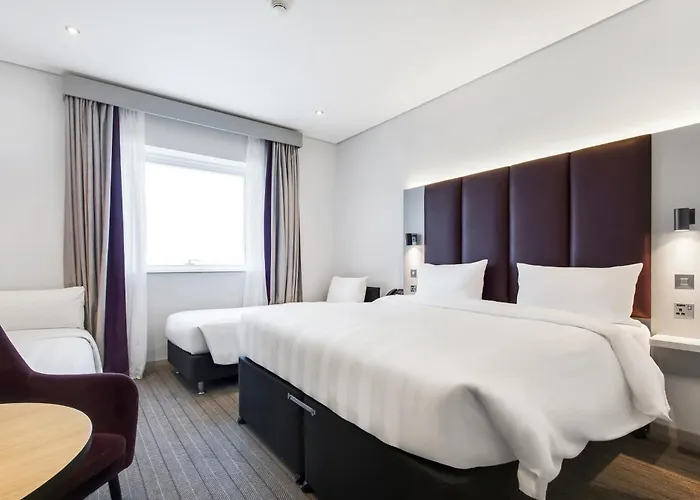 Hotel: Premier Inn Dubai International Airport - An Emirates Group Company