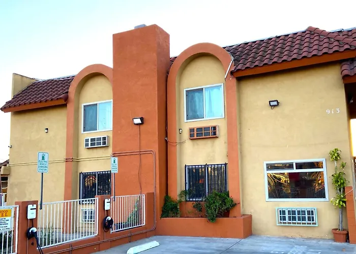 Motel: Robinhood Motel Anaheim West