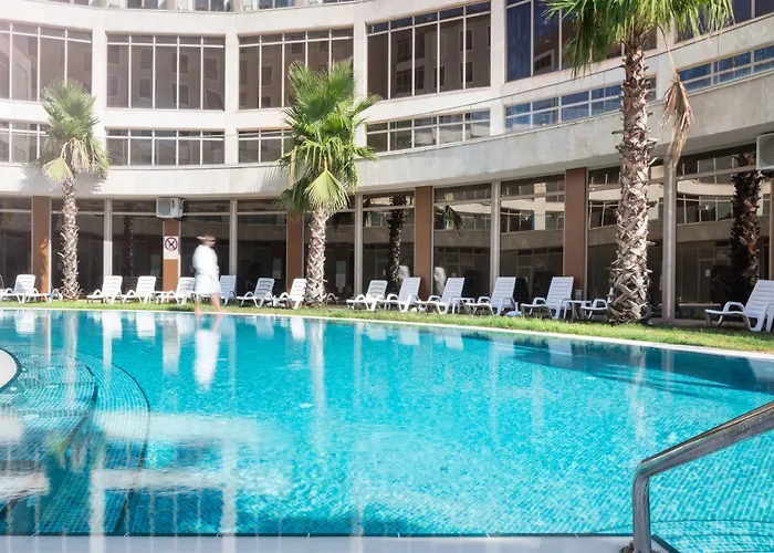 Hotel nahe College: Istanbul Medikal Termal