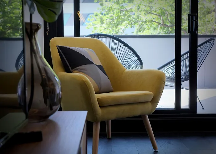 Jacuzzi hotel: Turnkey Accommodation-North Melbourne