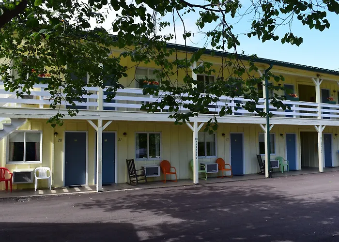 Green Valley Motor Lodge