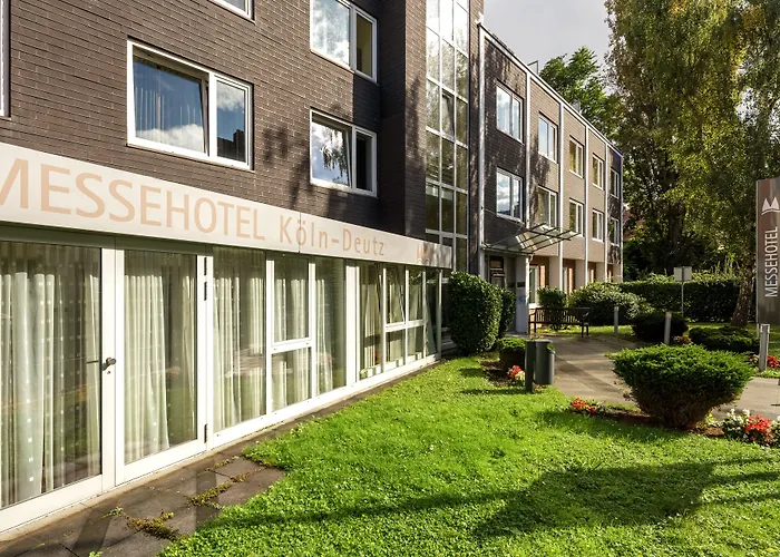 Hotel with Tennis: Messehotel Koeln-Deutz