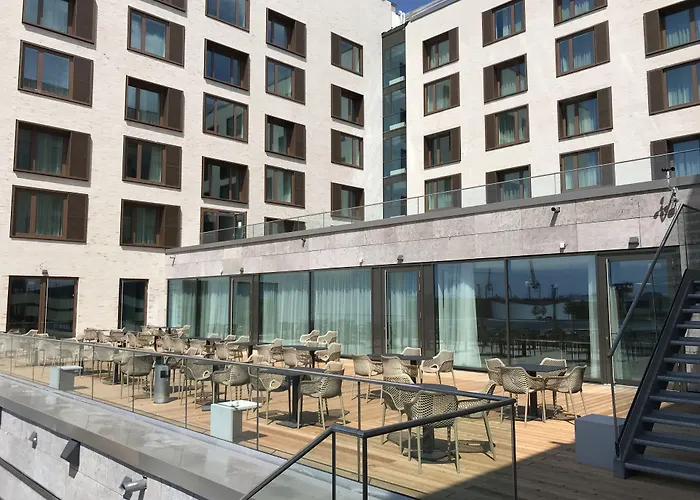 Pet Friendly hotel: Jufa Hotel Hamburg Hafencity