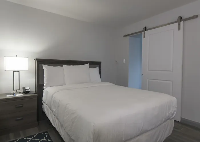 King'S Hotel & Residences