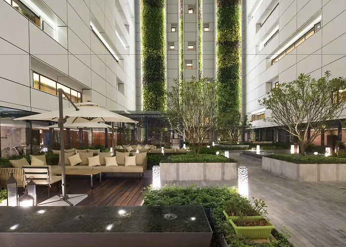 Apart hotel: Fraser Suites Shenzhen: Infinity Pool & Business Zone Convenience