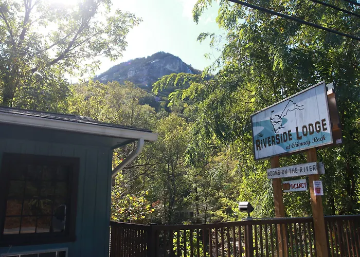 Riverside Lodge At Chimney Rock