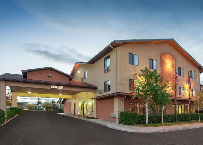 Hotel with view: Super 8 By Wyndham Butte Mt