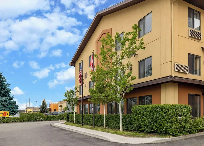 Hotel with view: Super 8 By Wyndham Butte Mt