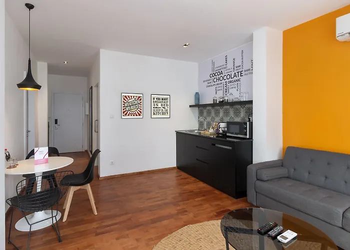Family Hotel: Tao Riverside Residence