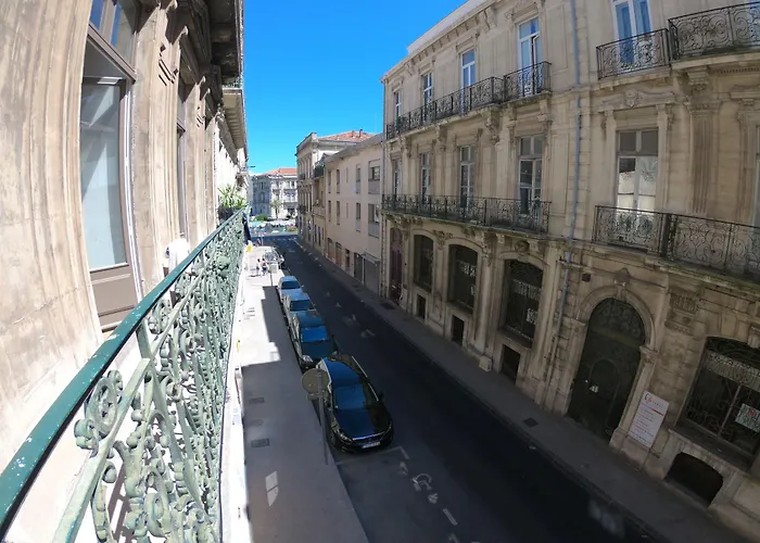 Georges Hostel&Café