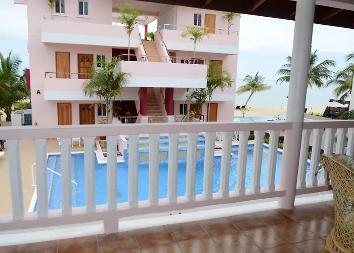 Miramar Suites
